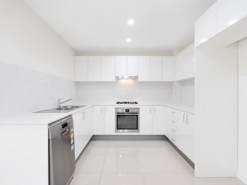 13/8-12 Linden Street, Toongabbie NSW 2146
